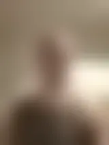 Chatter avec toni50140 et des hommes célibataires vers Mortain