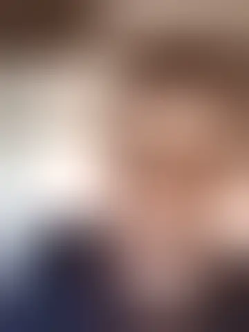 Chatter avec amine916 et des hommes célibataires vers Bron