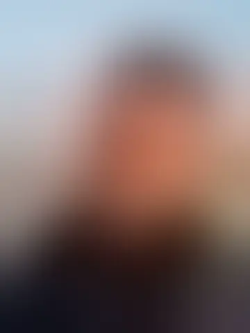 Chatter avec axel1310 et des hommes célibataires vers Montreuil