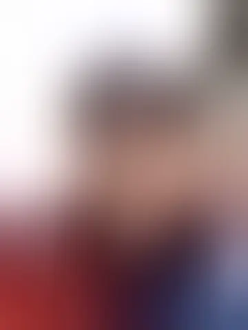 Chatter avec dahasaiah289182192 et des hommes célibataires vers Paris