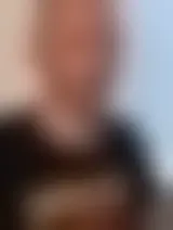 Chatter avec job305 et des hommes célibataires vers Rochegude