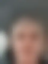 Chatter avec lilym59208 et des hommes célibataires vers Luzern