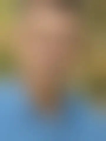 Discutez avec lucasf et des hommes célibataires vers La Place