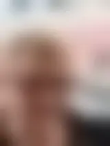Chatter avec saliarus39947 et des femmes célibataires vers Lille